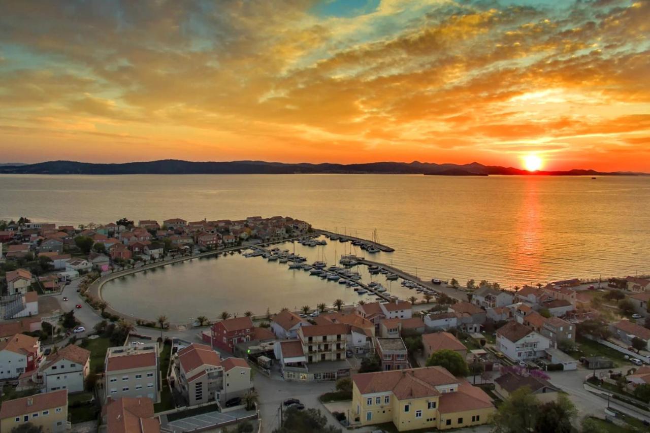 Apartments With A Parking Space Bibinje, Zadar - 14436 Zewnętrze zdjęcie